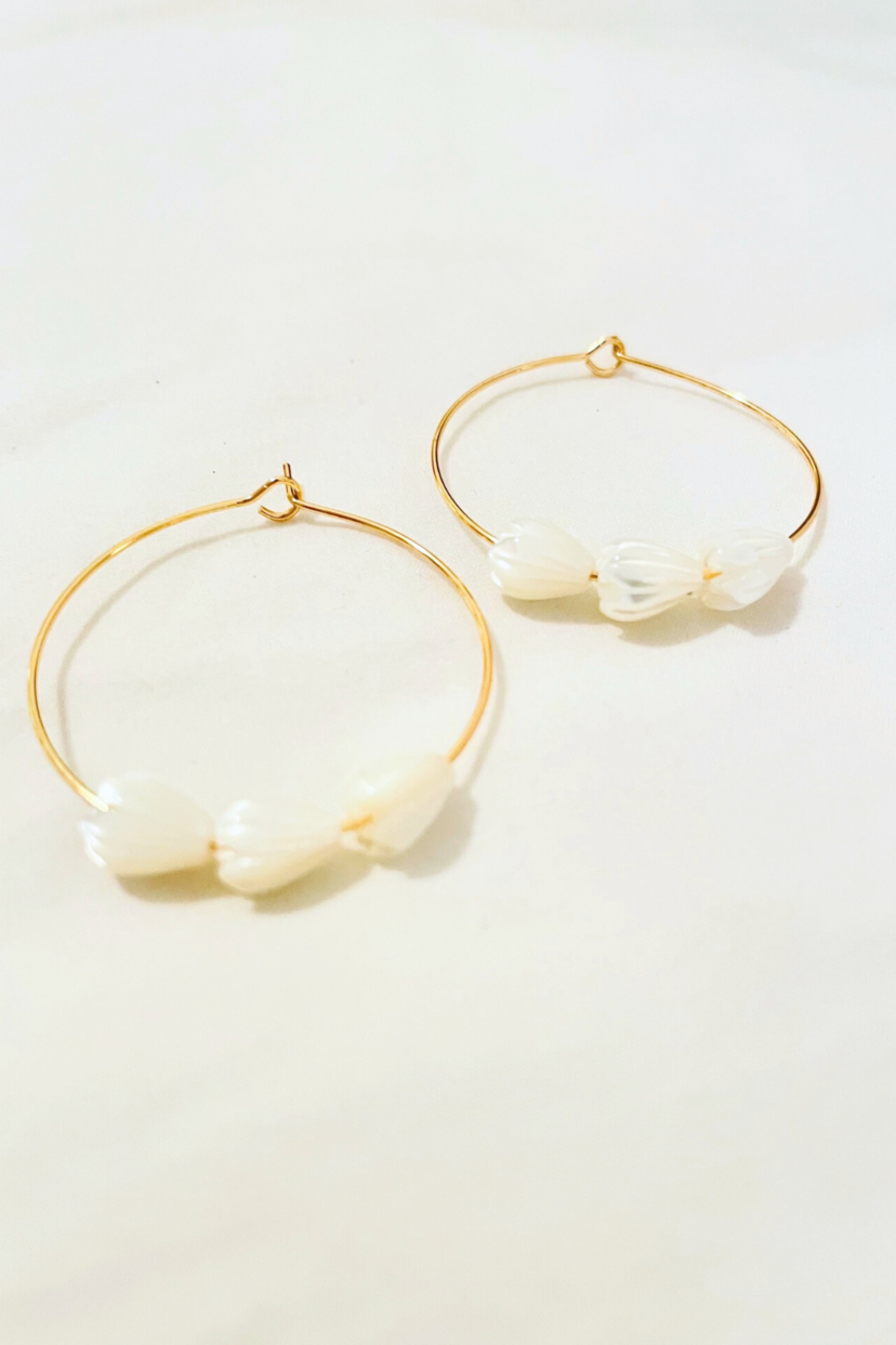 Pikake Lei ~ 1" Mini Hoops