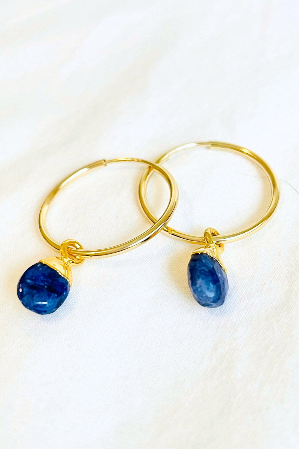 3/4" Hoop ~ Petite Gem