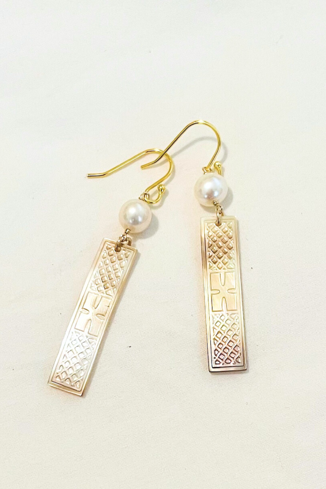 Maluhia Carved Shell Pearl Earrings