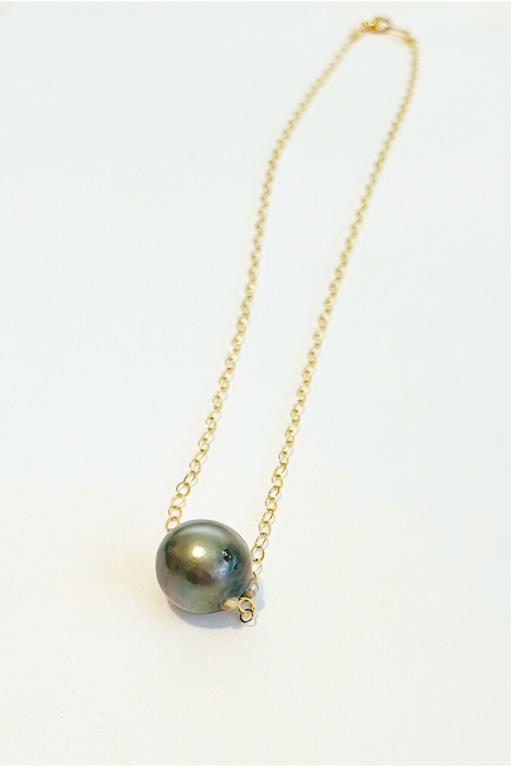 Tahitian Large Pearl Floating Necklace