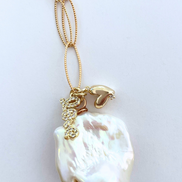 Flameball XL Baroque Pearl Gold Long Marquise 34