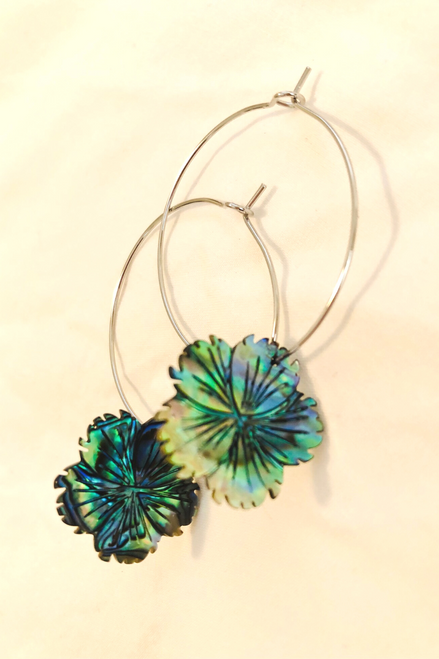 Hawaii Hibiscus Abalone Earring
