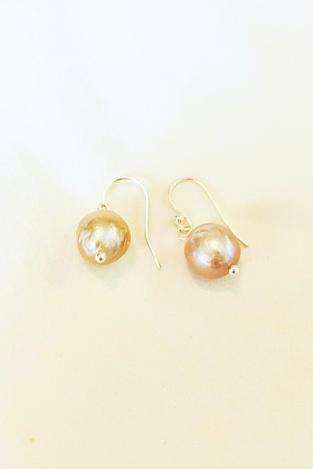 Mini Pearl Dangle