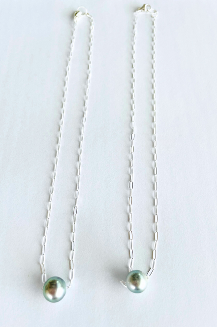 Tahitian Medium Pearl Silver Floating Necklace
