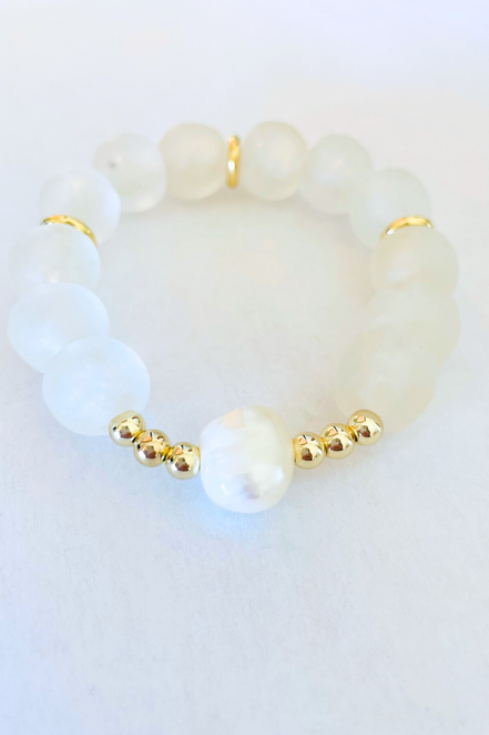 Maui Frosted Beach Glass + Baroque Pearl Bracelet