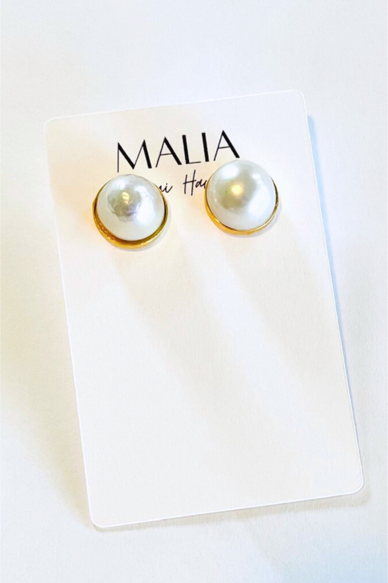 Tide Sculpted Stud Earrings