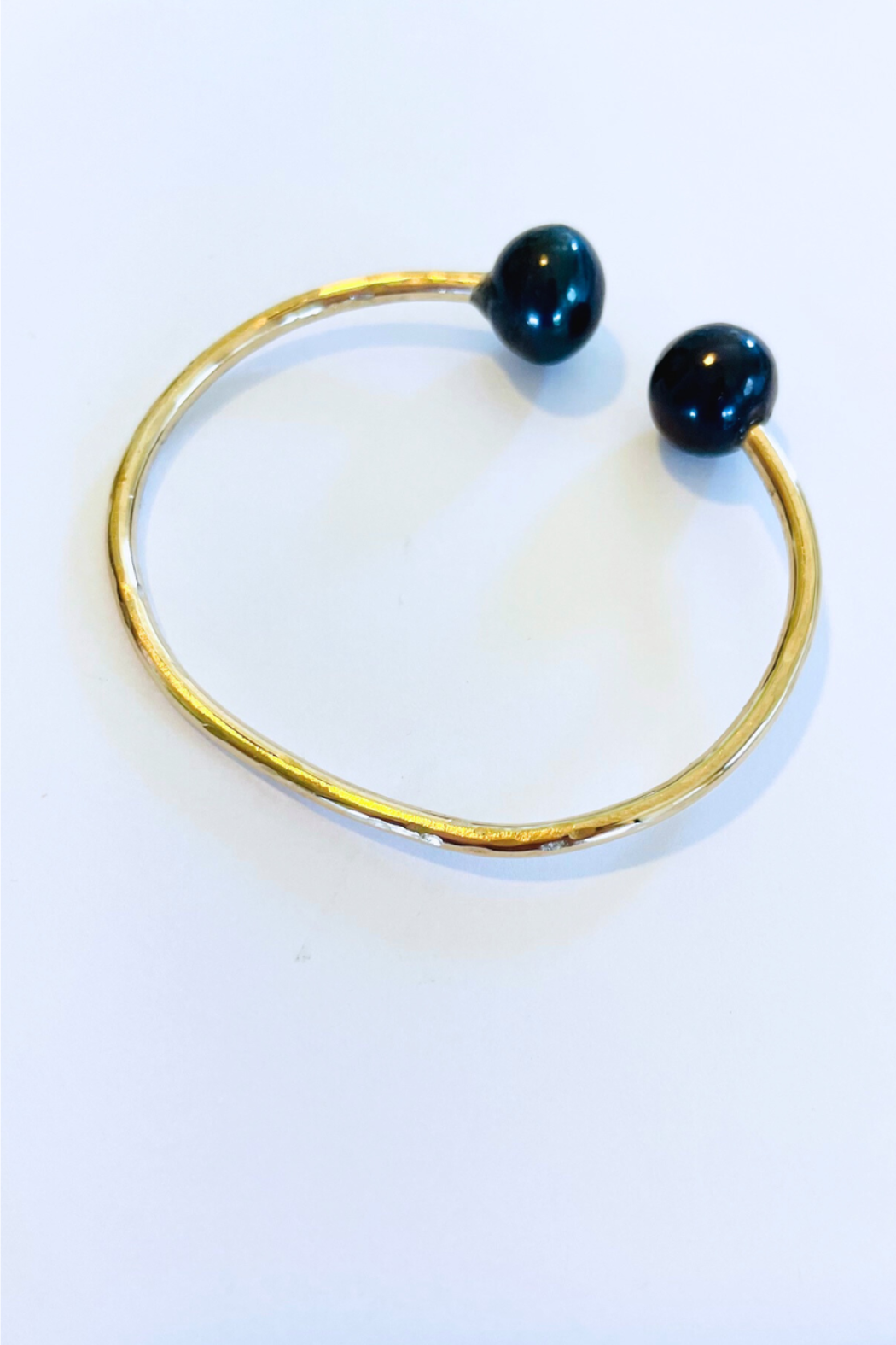 Black Sands Beach Pearl Cuff